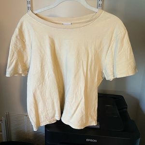 Outdoor Voices Women’s T shirt. Size M. Worn 2X. Price Negotiable.